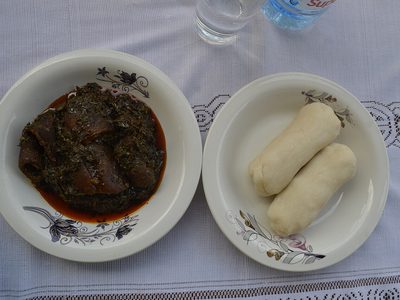 Water fufu et eru